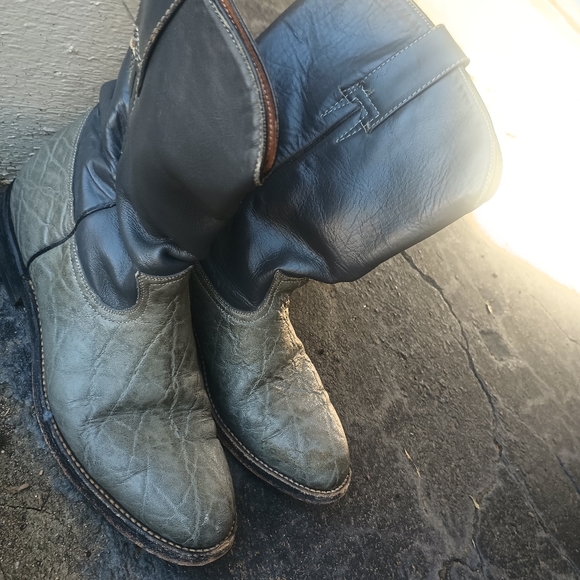 Elephant leather boot, Sz 8 Gray - Picture 2 of 4